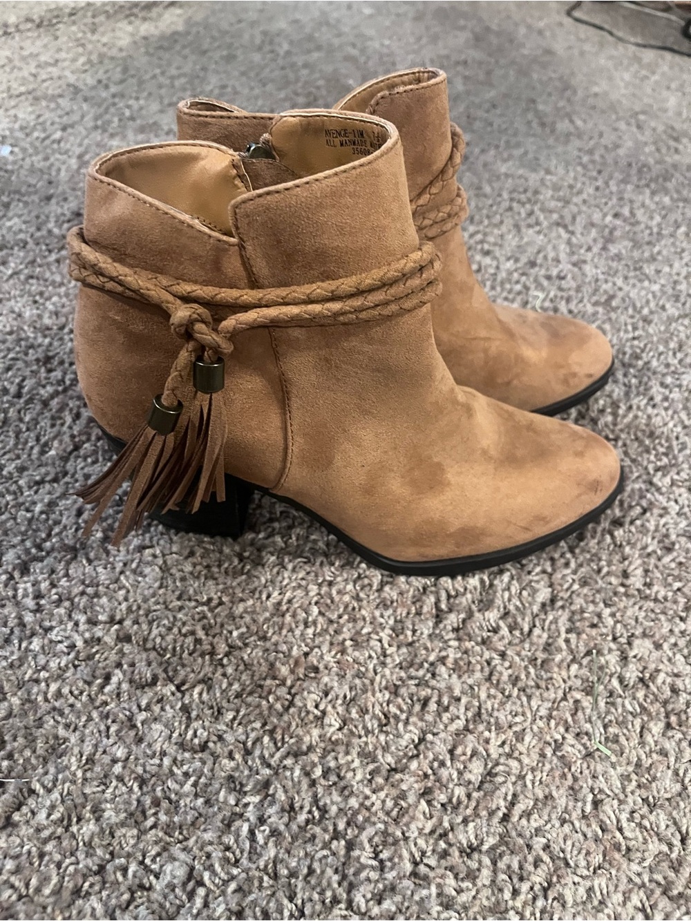 Bamboo Tan Booties Shoes Block Heel Zipper w/ Tassels ~  Womens Sz 7.5